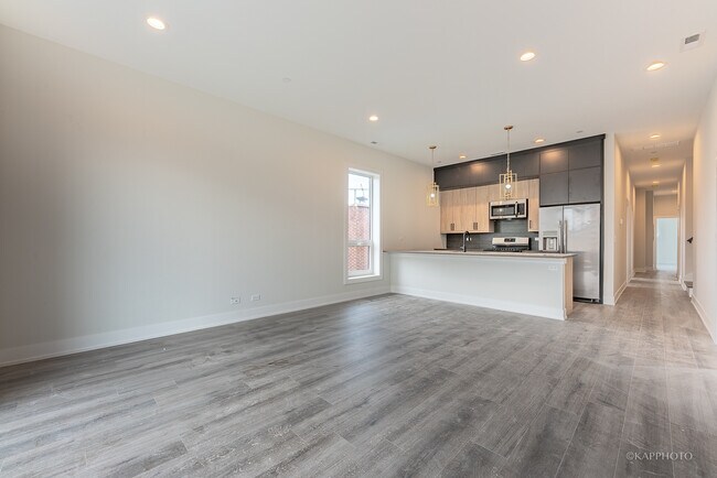 Building Photo - 4021 N Keystone Ave