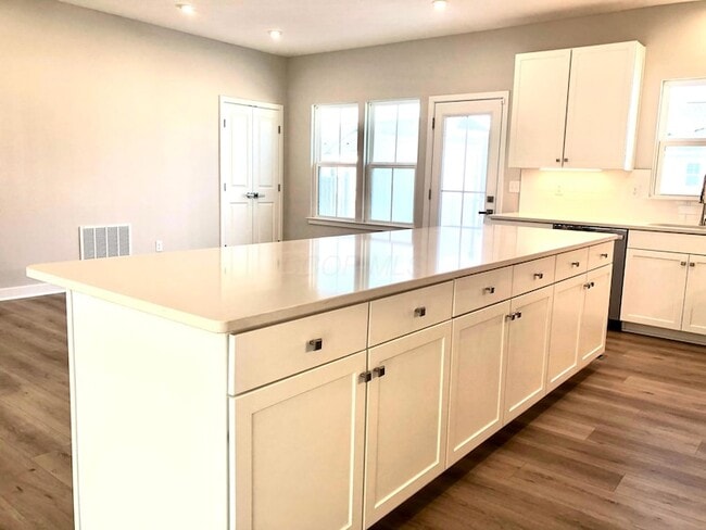 Building Photo - 201 Via Veneto