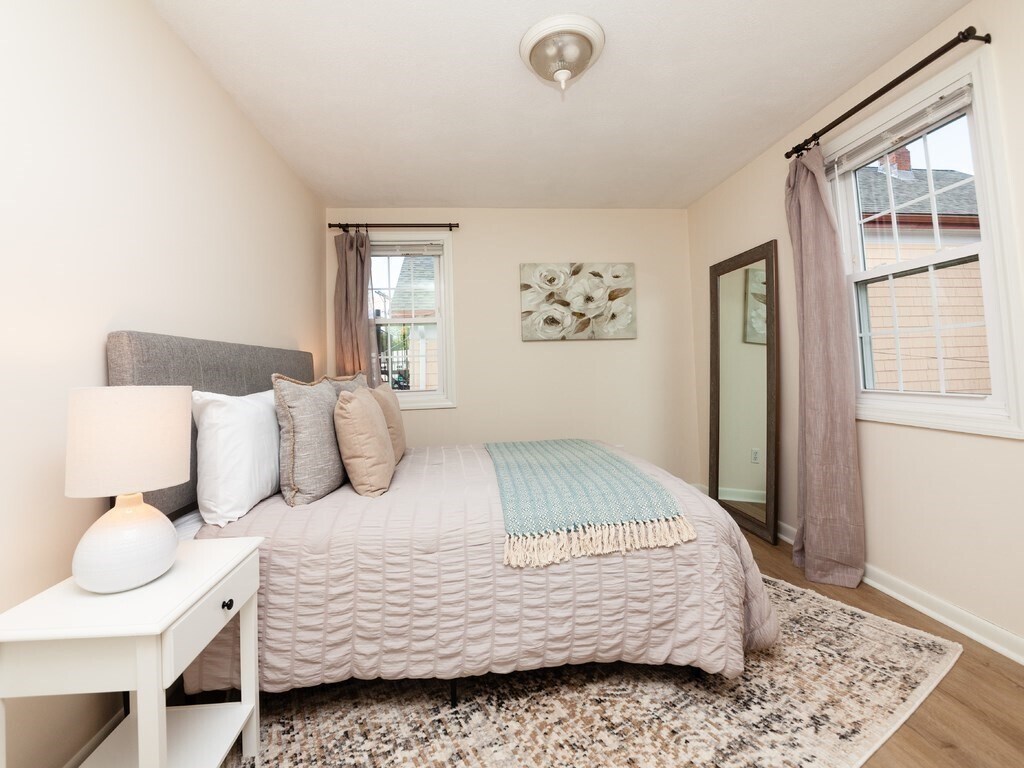 Building Photo - 7 Montvale St