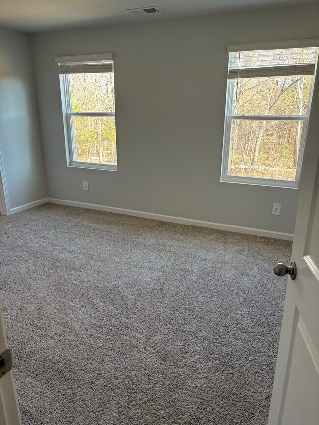 Building Photo - 4316 Oswin Dr