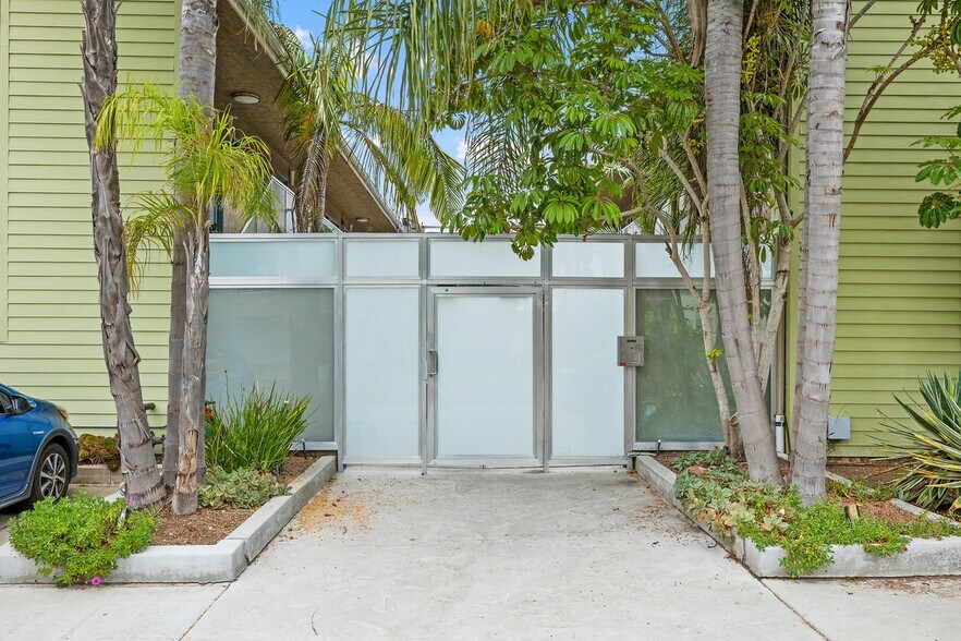 Building Photo - 3907 Georgia St