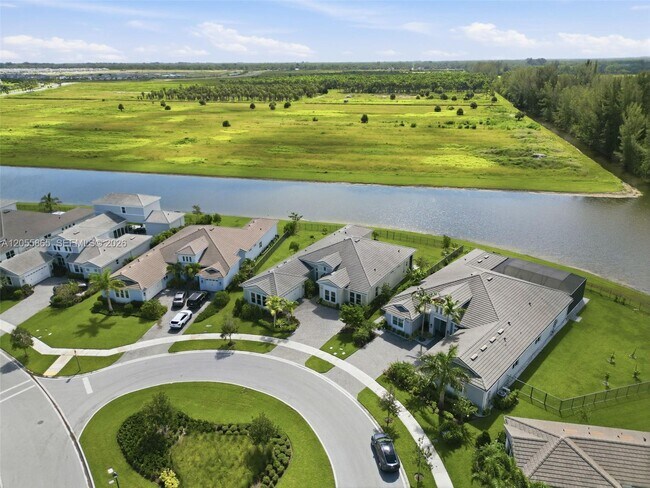 Building Photo - 4662 Estates Cir