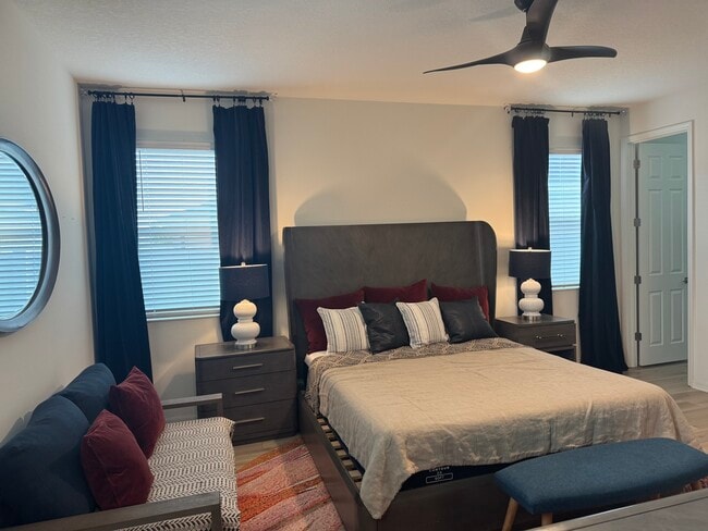 Building Photo - 7315 34th Ct E