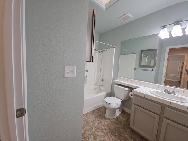 Building Photo - 3179 Sunglow Dr