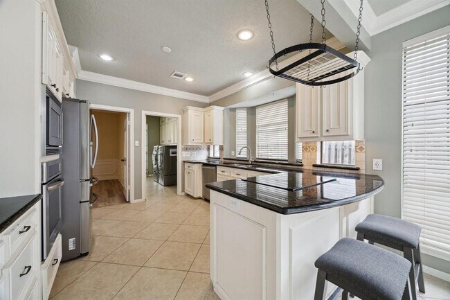 Building Photo - 5618 Spring Lodge Dr