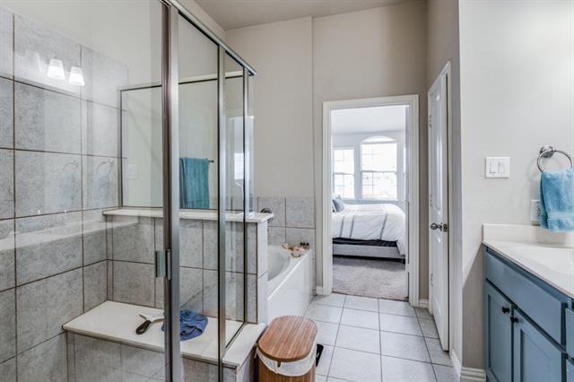 Building Photo - 2563 Sarah Ln