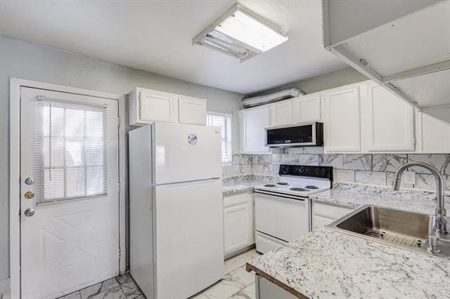 Building Photo - 613 Carriagehouse Ln