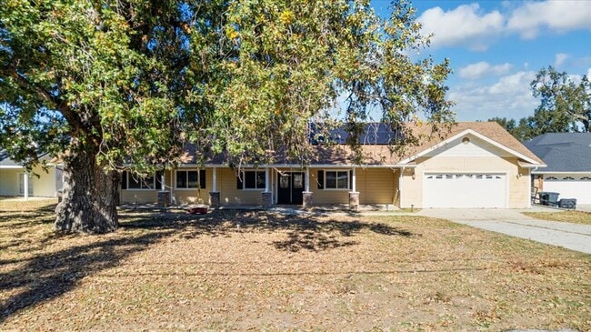 Building Photo - Stallion Springs Home!