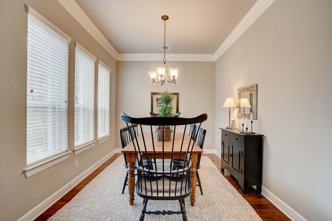 Building Photo - 11604 Sierra Nevada Ln