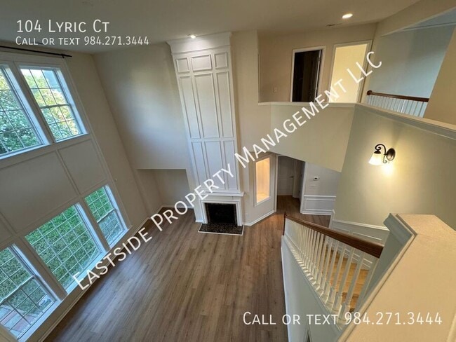Building Photo - 104 Lyric Ct