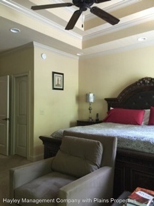 Building Photo - 3 br, 3.5 bath House - 1082 Runningvine Lane