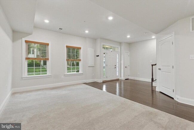 Building Photo - 409 Atwater Dr