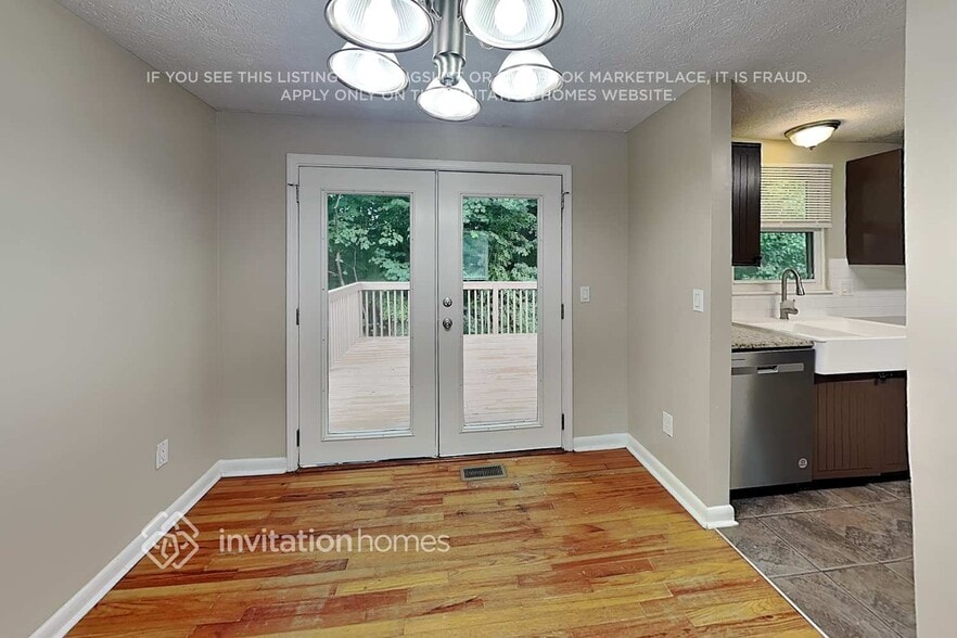 Building Photo - 390 Hembree Forest Cir