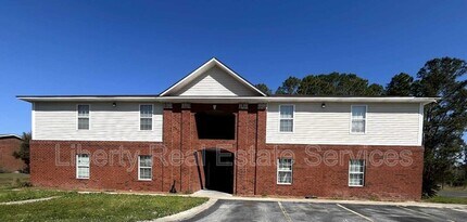 Building Photo - 137 Rolland St