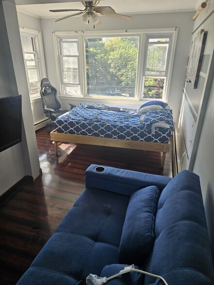 3rd bedroom - 4916 Park Ave