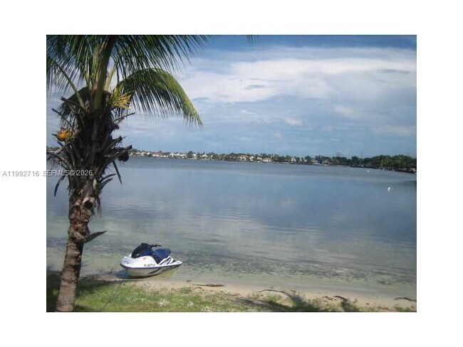 Building Photo - 15071 SW 136th Pl