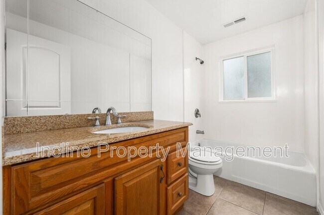 Building Photo - 1069 S 80 E