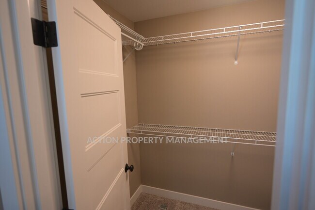 Building Photo - 2 bed + office, 2 bath home in Sequim