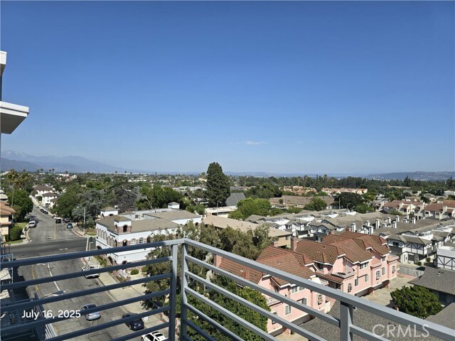 Building Photo - 168 S Monterey St