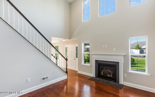 Building Photo - 507 Lexington Mews