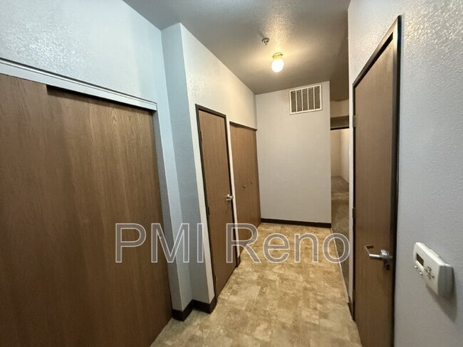 Building Photo - 1600 I St