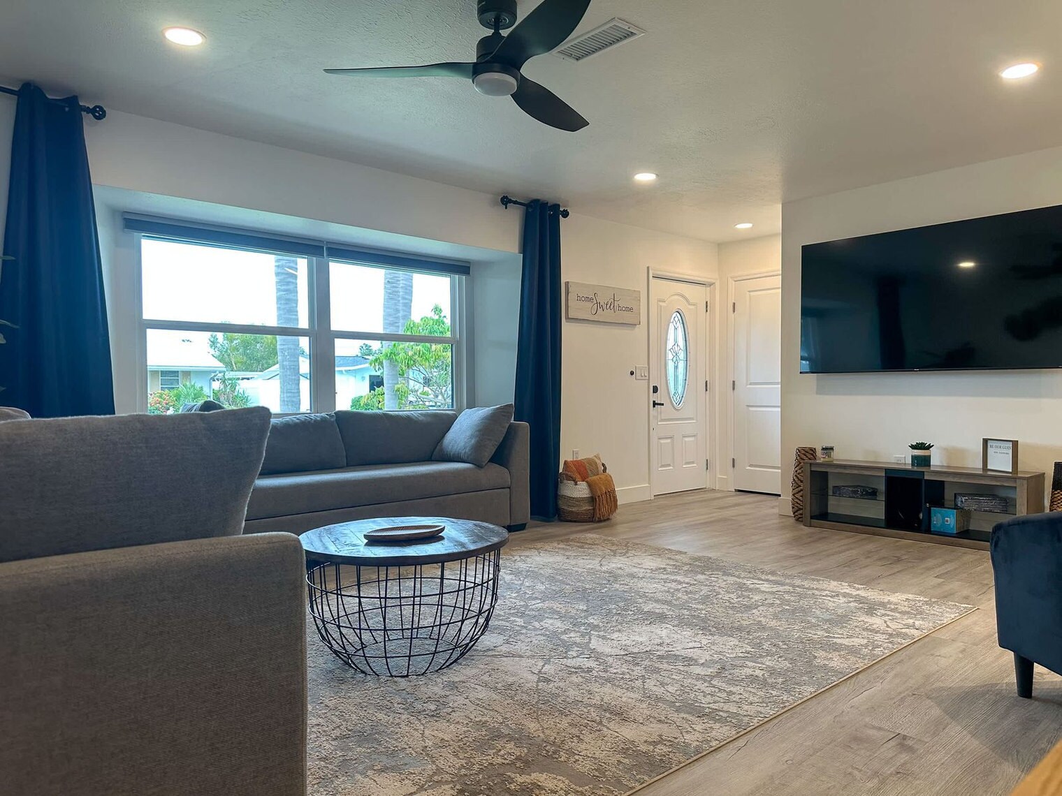 Building Photo - 1311 Cypress Ave