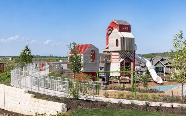 Building Photo - 8401 Orizzonte St
