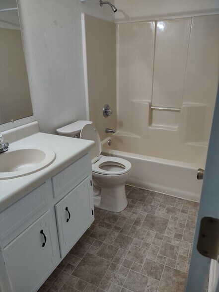 Building Photo - 4415 Copperwood Pl