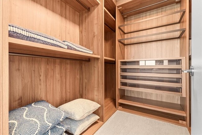 Building Photo - 1020 Sunset Point Rd