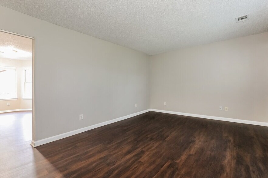 Building Photo - 1367 Misty Ridge Ct