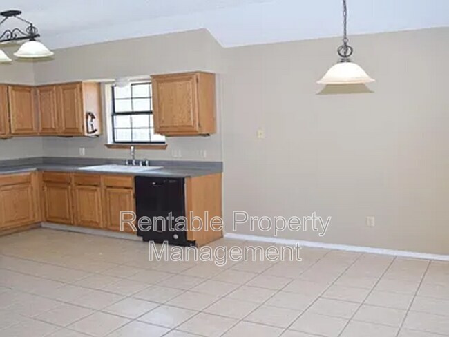 Building Photo - 9001 Wessex Ct