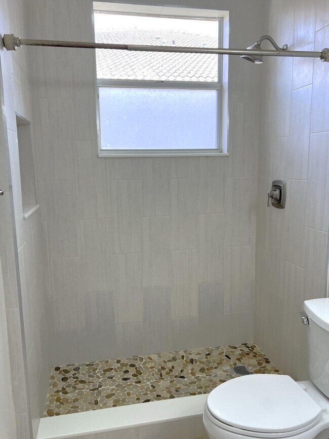 Building Photo - 7032 Willow Pine Way