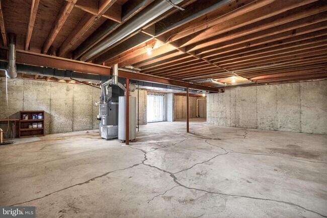 Building Photo - 2002 Archer Ct