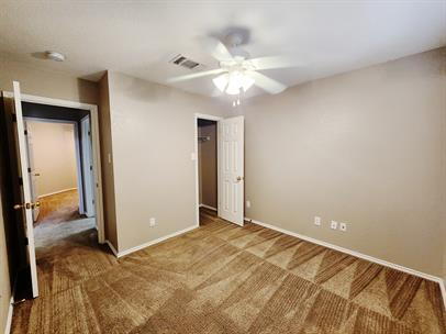 Building Photo - Fantastic location-Medical Center