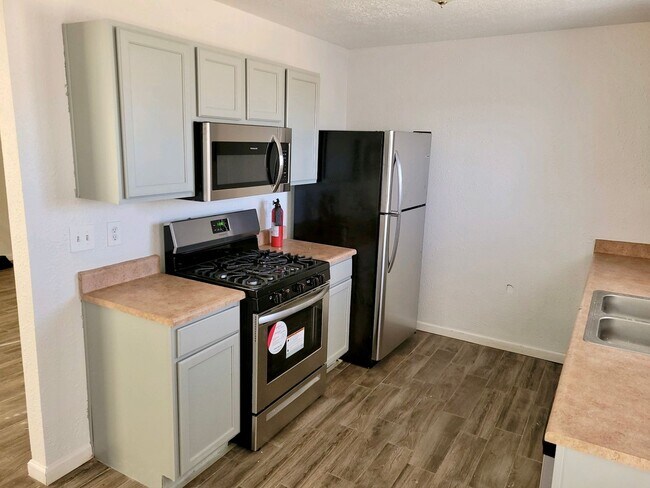 Building Photo - Great three bedroom home for rent!