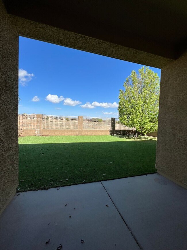 Building Photo - Two Bedroom + Office Patio Home in Granville