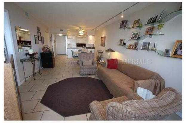 Building Photo - 1500 Park Beach Cir