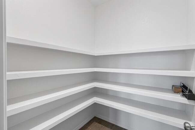 Building Photo - 9658 Caney Trails Rd
