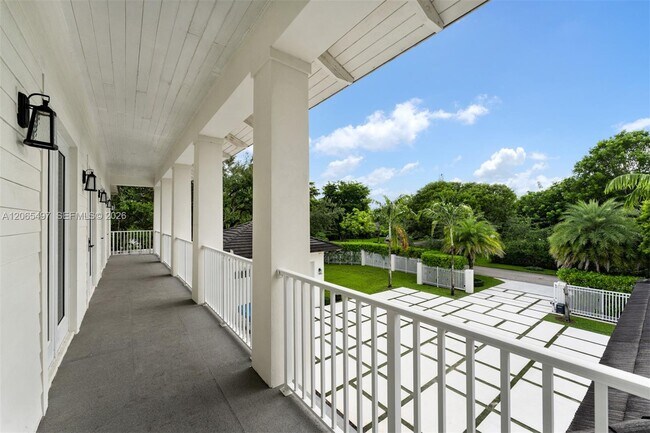 Building Photo - 11275 SW 64th Ave