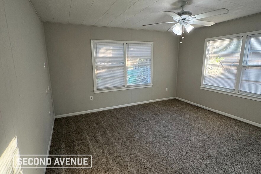 Building Photo - 2003 Kentucky St