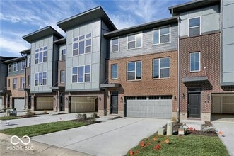 Building Photo - 8238 Bostic Dr