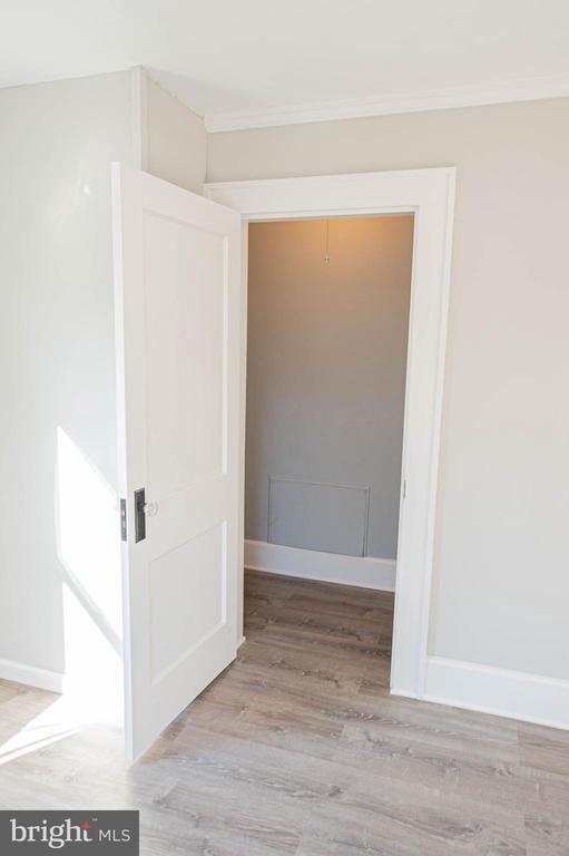 Building Photo - 417 Winder St