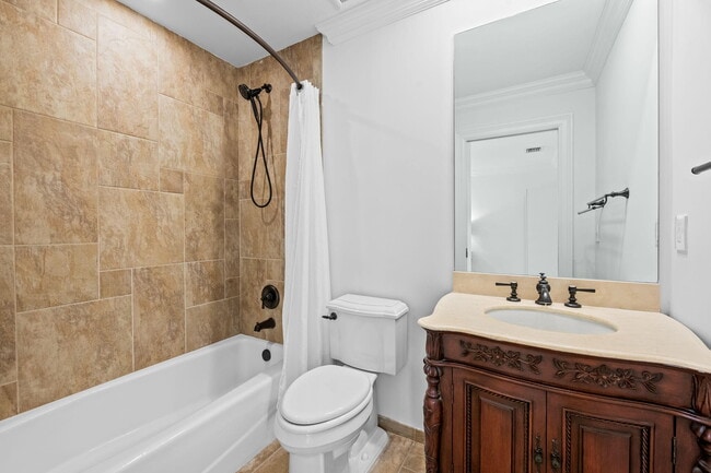Building Photo - 1105 Bel Air Dr