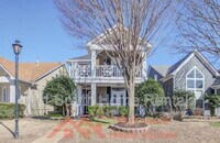 Building Photo - 1228 Island Pl E