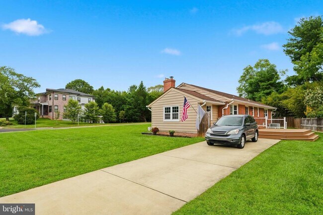 Building Photo - 1719 Melbourne Dr