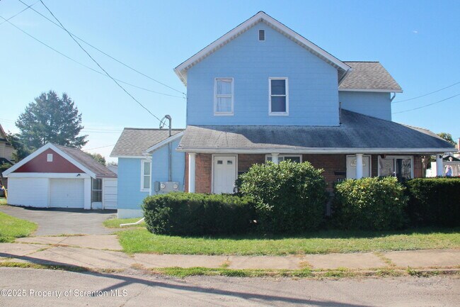 Primary Photo - 144 E Grace St