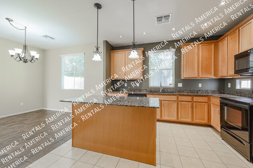 Building Photo - 10146 E Isleta Ave