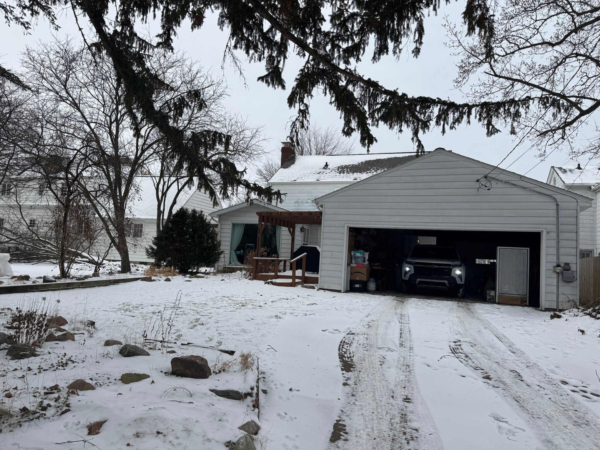 Building Photo - 1009 S Kinney Ave