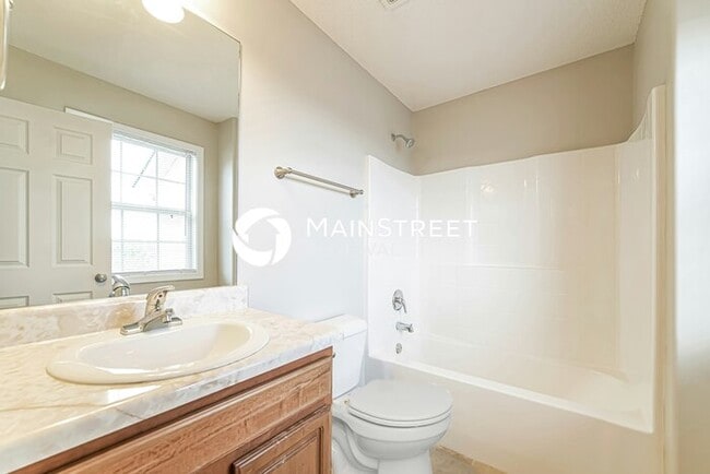 Building Photo - 2 Bedroom Pet-Friendly Home in CARTERSVILLE, GA with Main Street Renewal