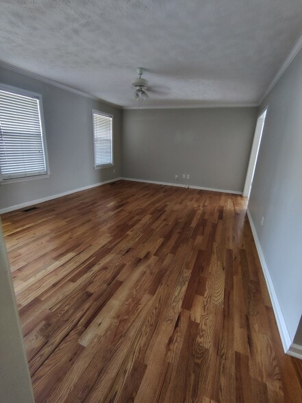 Building Photo - 692 Almondwood Pl